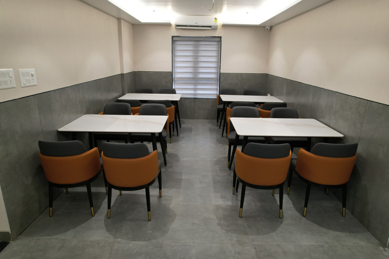 Restaurant, Hotel APS, Nizamabad