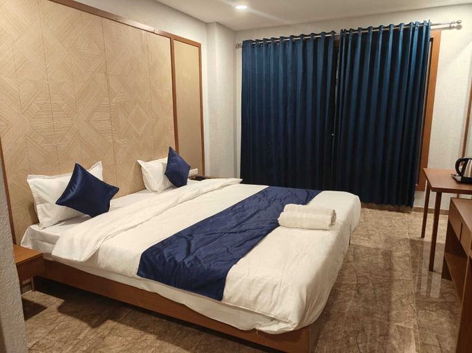 Room 3, Hotel Vantara Residency, Aravalli