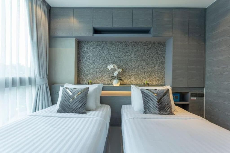 Room 3, Steps to Kamala Beach Rooftop Pool  C138, Phuket Island