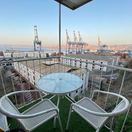 Terrace/patio 3, Hostal Recuerdos de Familia, Valparaíso