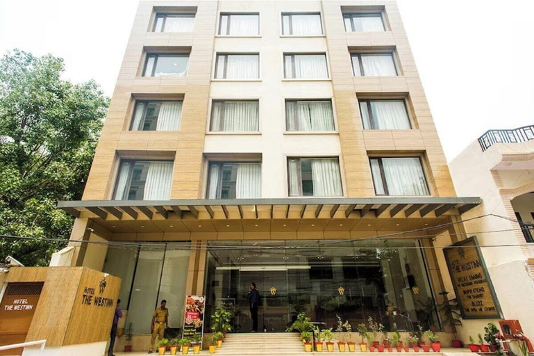Front of property 2, Hotel The Westinn, Varanasi