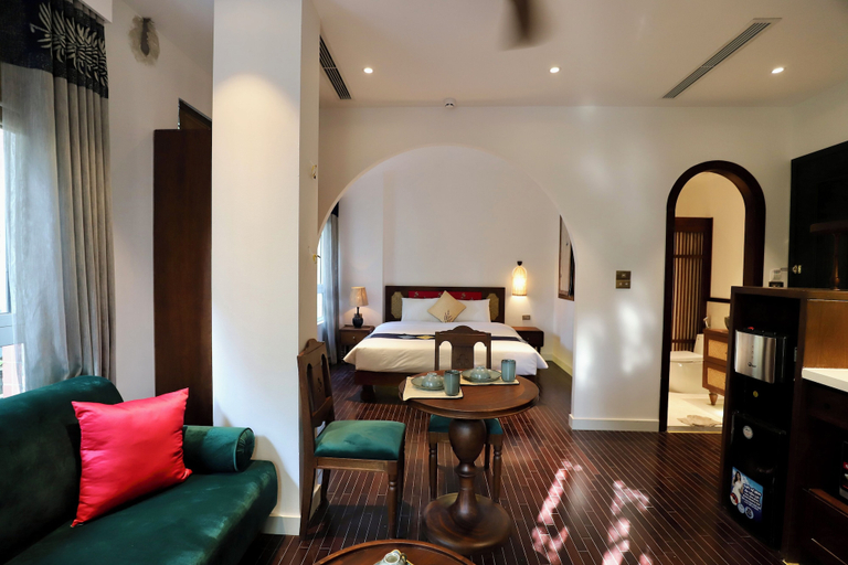 Room 5, Ba Dinh Symphony, Hoàn Kiếm