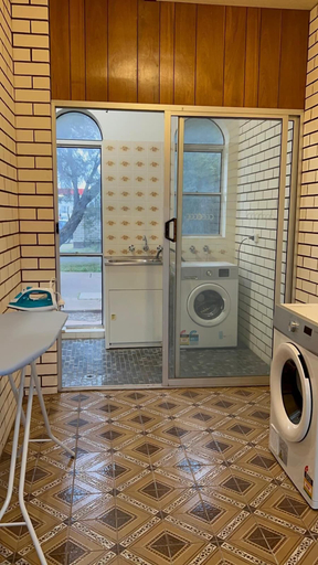 Bathroom 3, Ouyen Motel, Mildura - Pt B