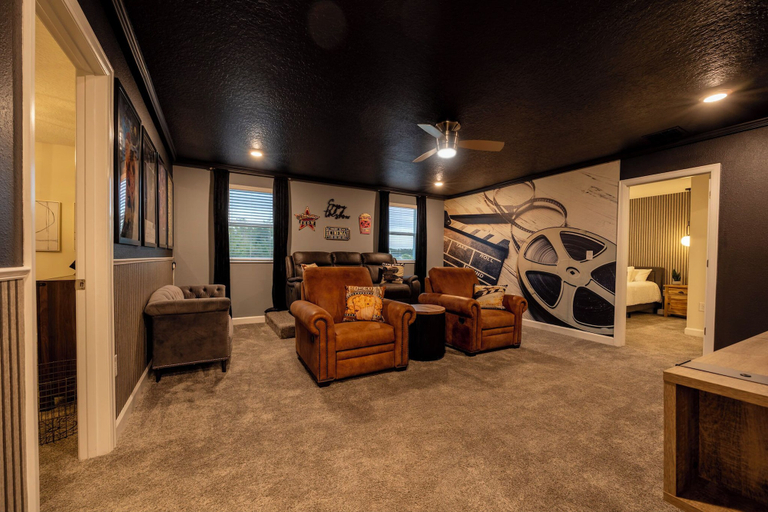 Arcade 2, Amazing 6BR Villa Private Pool & Theater, Osceola