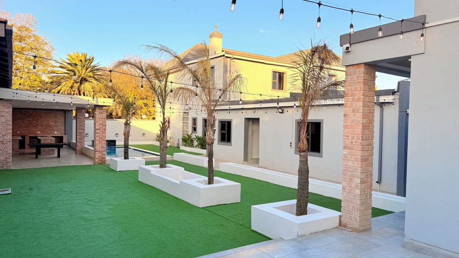 Exterior 5, Nexus Luxury Lodge, Ekurhuleni