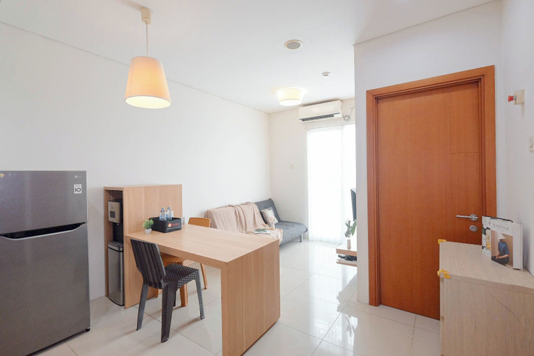 In-room dining 2, Good Location 2Br Apartment At Woodland Park Residence, Jakarta Selatan
