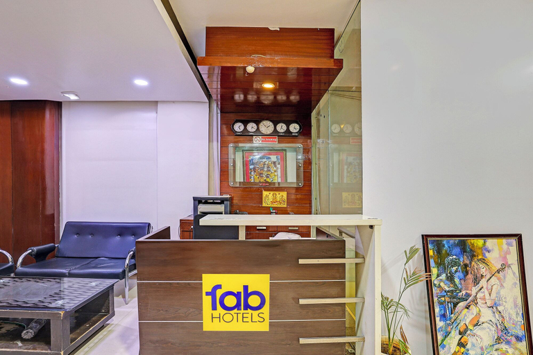 Reception 2, FabHotel The Tuesday Suits - Opposite to Delhi Public School, Gautam Buddha Nagar