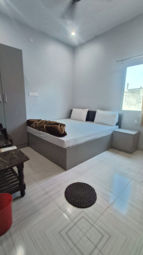 Room 4, Hotel Shivashram Guest House Varanasi, Varanasi