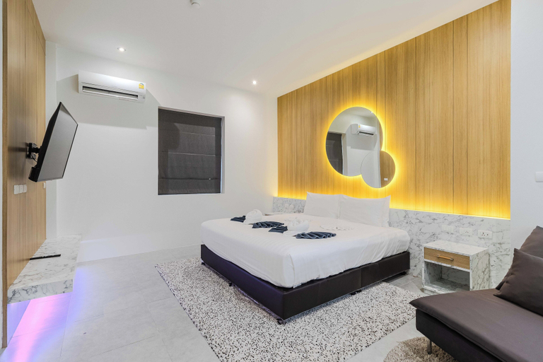 Room 4, 3BR Pool Villa Bathtub Near Beach V243, Pulau Phuket