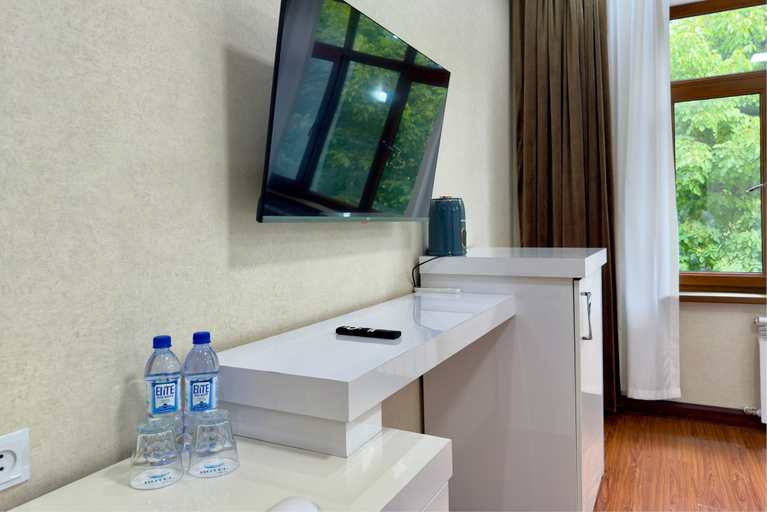 Room 5, Wellmore Resort, Bo'stonliq