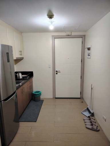 Others 5, Newport Boulevard Apartments, Pasay City