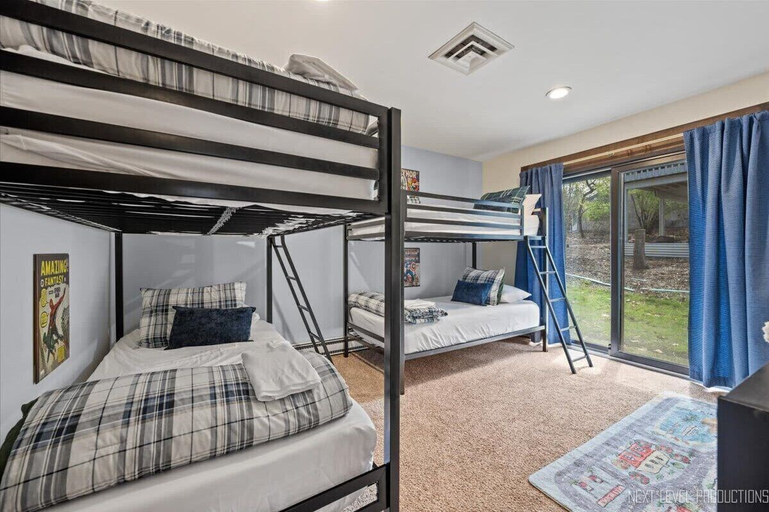 Bedroom 2, Summerset at Abbey Springs 3 BDR Steps to Beach!, Walworth