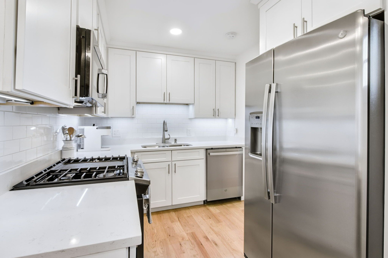Private kitchen 5, Charming 3BR Retreat in Chamblee, DeKalb