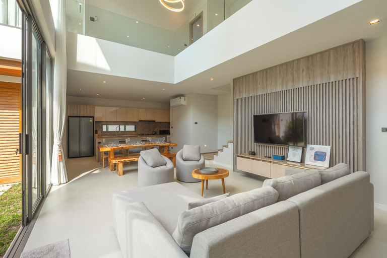 Interior 4, Near Beach & Famous Boat Ave V217, Pulau Phuket