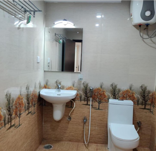 Bathroom 5, Ravila Grand Hotel, Ranga Reddy