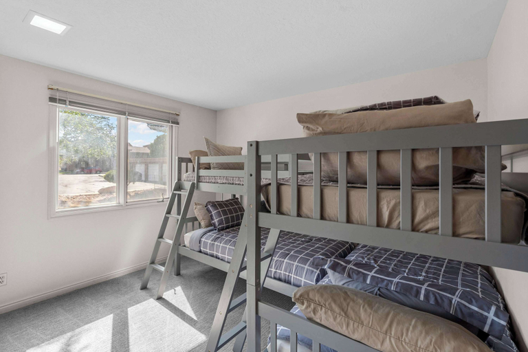 Room 3, Cozy Condo - Stay for 9, Washington