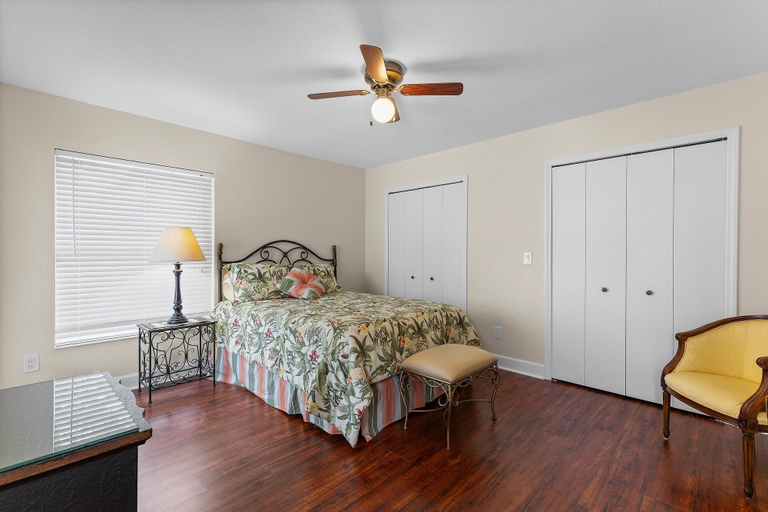 Room 2, Sunrise on Halifax, Volusia