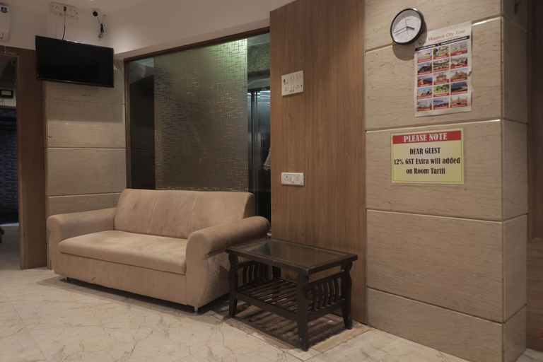 Lobby 5, Hotel Crystal Palace, Mumbai Suburban