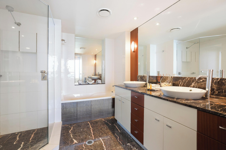 Bathroom 5, Ocean View Escape –33rd Floor– Chevron Renaissance, Gold Coast