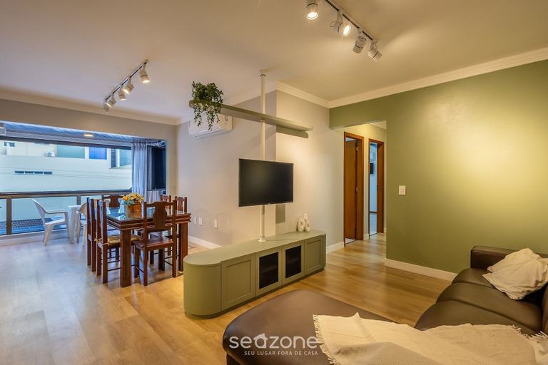 Living area 3, 3BR Apt w/ Balcony 240m From Sea Meia Praia Eio203, Itapema