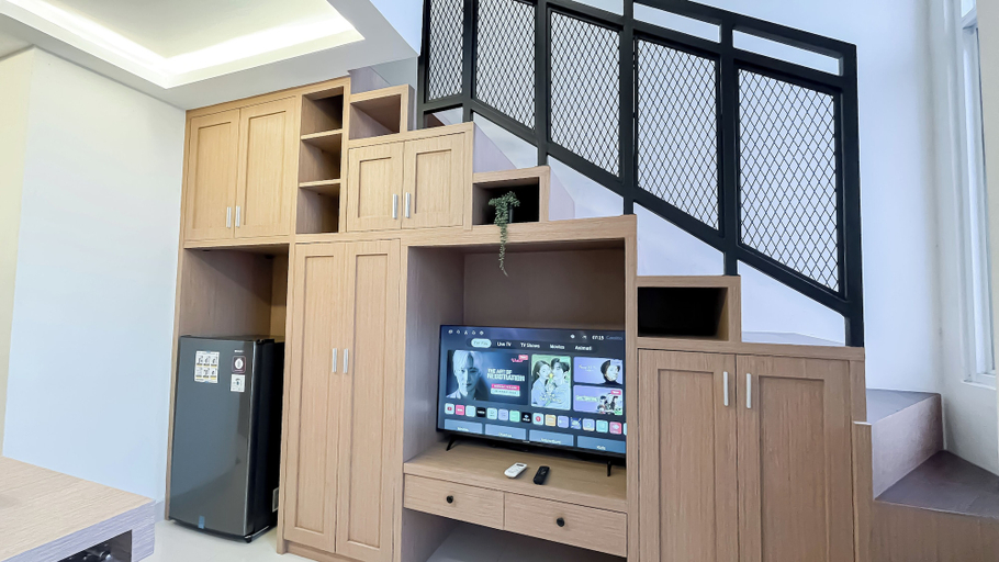Room 5, Quiet And Strategic Studio Loft At Apple 1 Condovilla Apartment, Jakarta Selatan