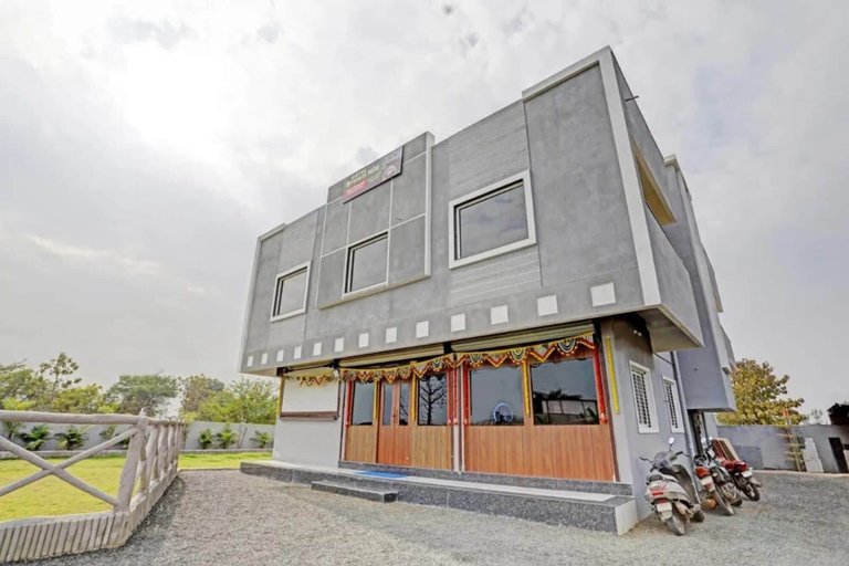 Exterior 3, Hotel Brown Hill and Family Restaurant, Nagpur