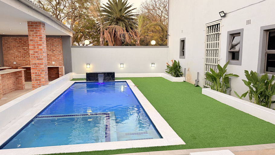 Garden 2, Nexus Luxury Lodge, Ekurhuleni