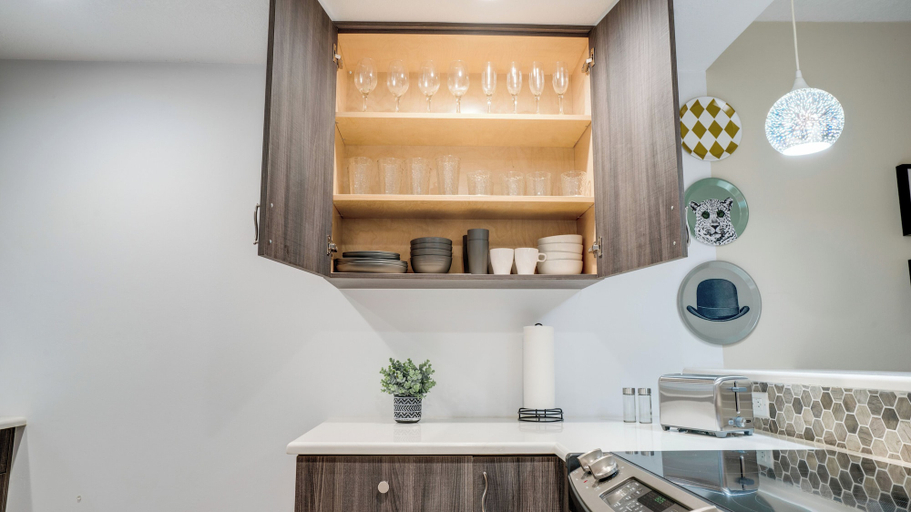 Private kitchen 4, Serene 1BR Haven Fort Lauderdale, Broward