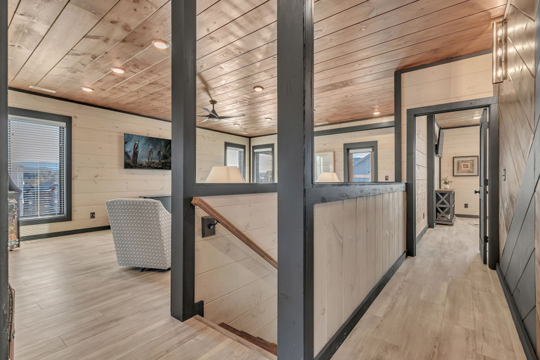 Living area 5, Cozy Cub Luxury Cabin Pigeon Forge, Sevier