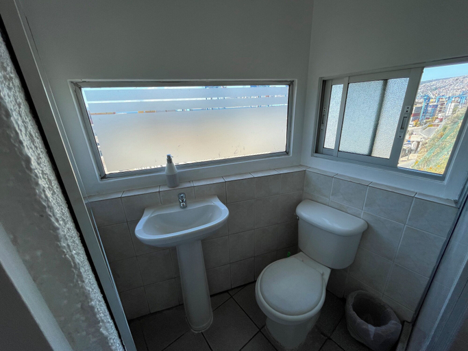 Bathroom 4, Hostal Recuerdos de Familia, Valparaíso