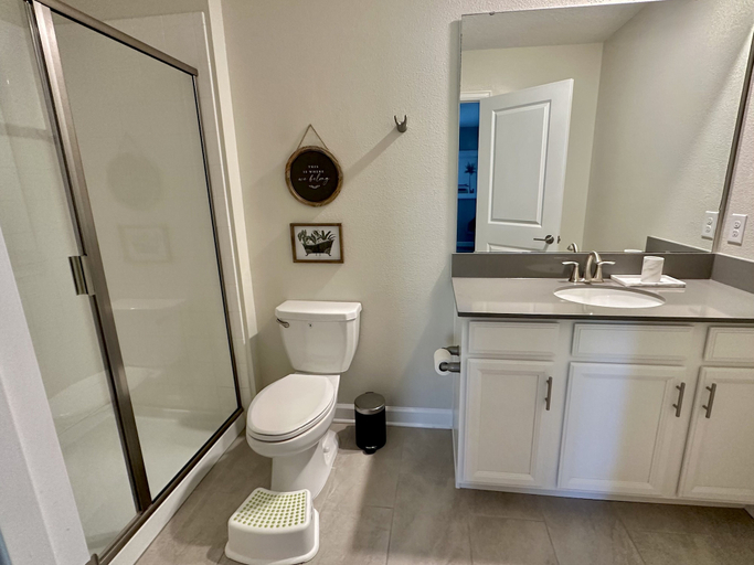 Bathroom 5, Luxurious Retreat Games & More, Osceola