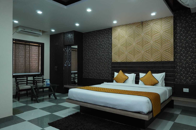Bedroom 2, Hotel Lakefront, Ranchi