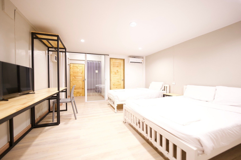 Room 5, Little Rooms, Muang Chanthaburi