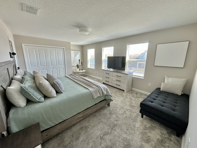 Room 3, Luxurious Retreat Games & More, Osceola