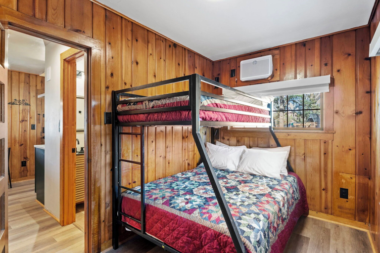 Room 2, Timber Lodge Cabin 14, El Paso