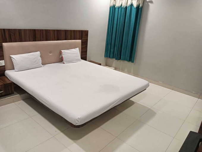 Room 2, Pushkaraj Lodging, Bid