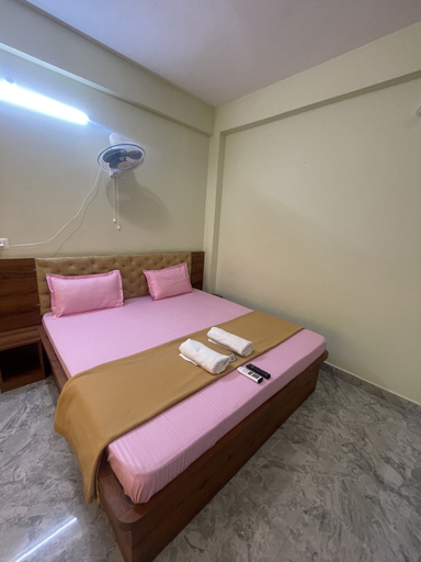Bathroom 4, Makaru lodge, Chikmagalur