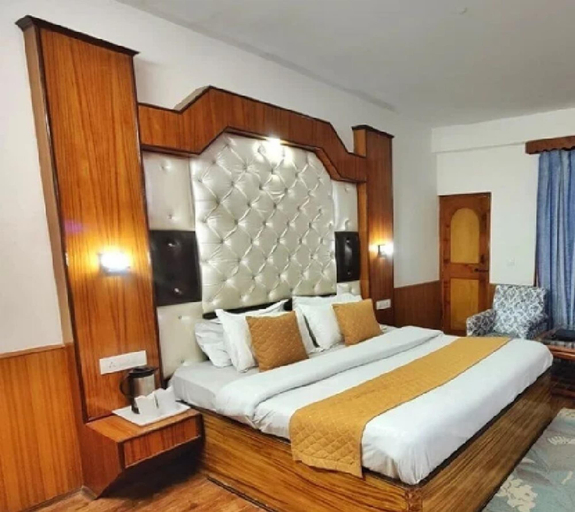 Bedroom 2, Hotel Surya International - Manali, Kullu