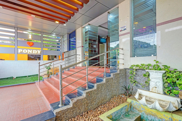 Property entrance 5, Fabhotel Yagna Residency, Puducherry