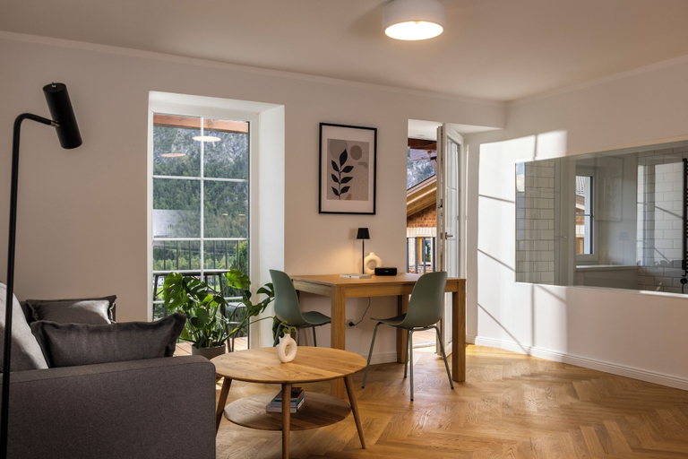 Room 5, fil HOME, Lienz