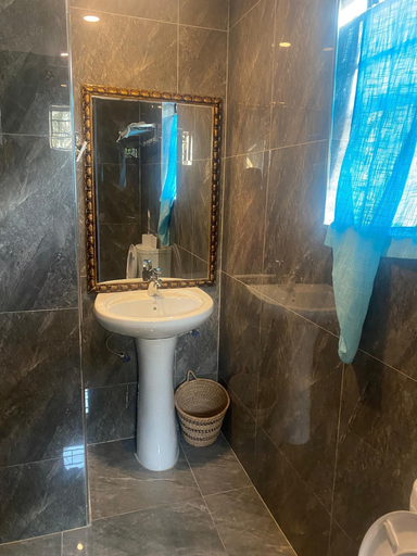 Bathroom 5, Capricorn by Quest, Lake Malawi