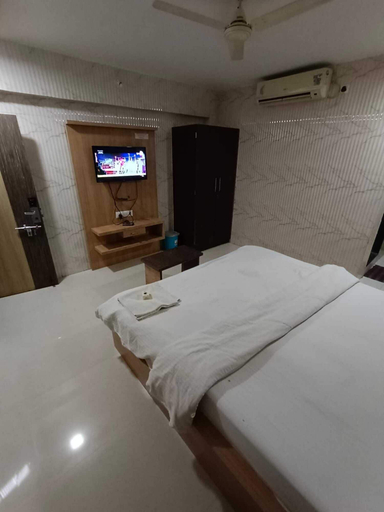 Room 5, Maharaja Agrasen Resort, Buldana