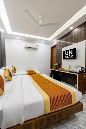 Room 5, HOTEL UN STAR, Delhi