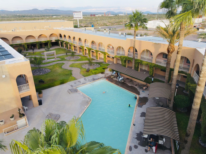 Pool 3, HOTEL SANTA FE, Camargo