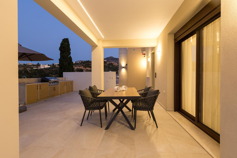 4, Villa Santa Ιrini 3 - With Heated Pool, Crete