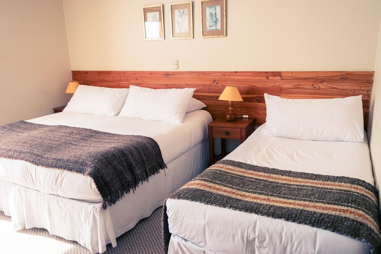 Bedroom 2, Borde Lago Hotel, Llanquihue