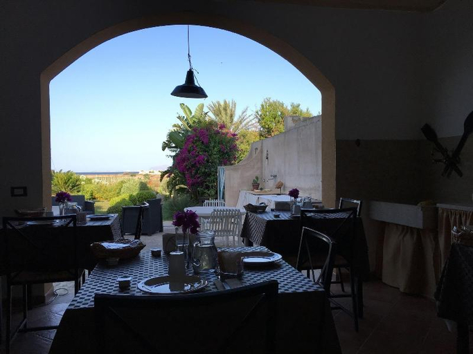 Food & Drinks 4, - Vista Egadi -, Trapani