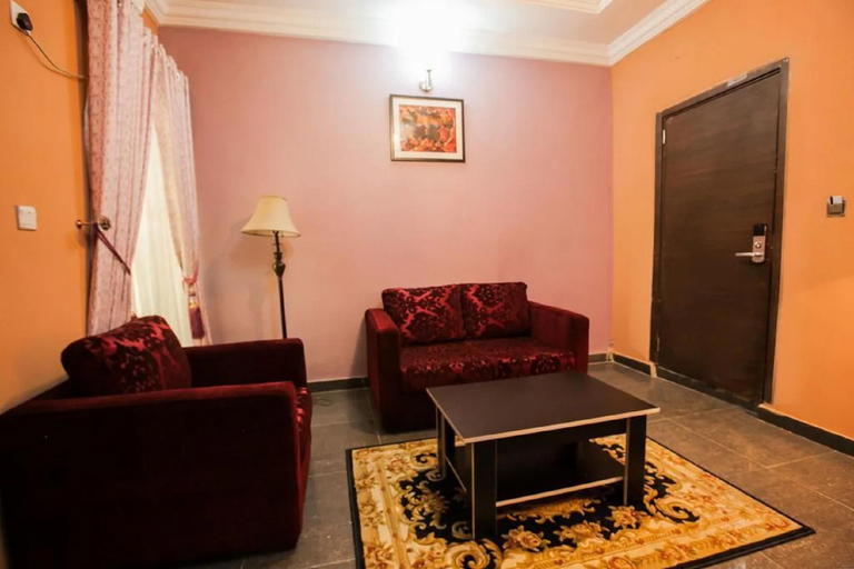 Others 5, Inti's Royal Suites, AbujaMun