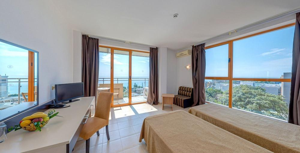 Bedroom 3, Hotel Sunrise Golden Sands, Varna