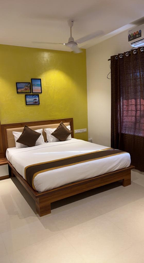 Bedroom, Beach Heaven Deluxe Rooms & Serviced Apartment, Dakshina Kannada
